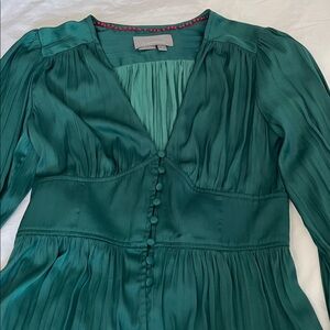 Anthropologie dark emerald green shiny soft flowy sophisticated blouse